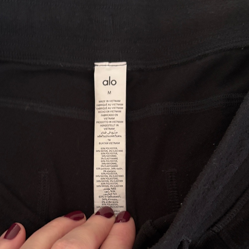 Alo Black Leggings
